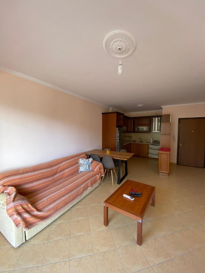 Noar Apartment Sarandë Exteriör bild