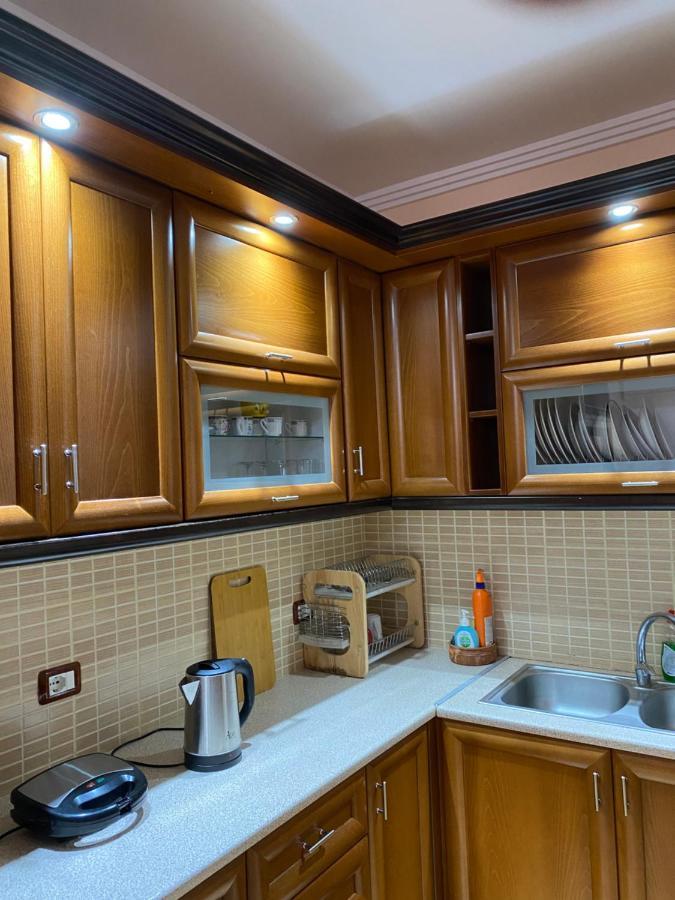 Noar Apartment Sarandë Exteriör bild